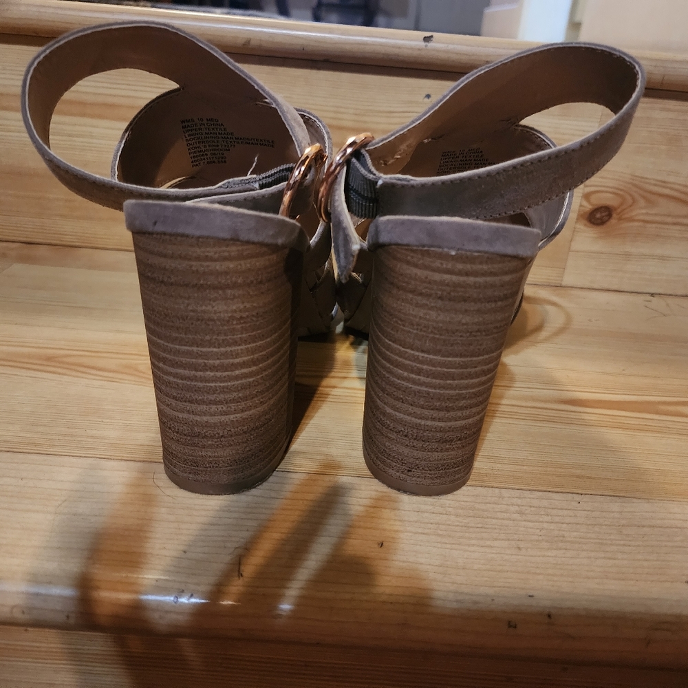 LC Lauren Conrad Women's  Chunky Heeled Sandals 👡 - Picture 11 of 15